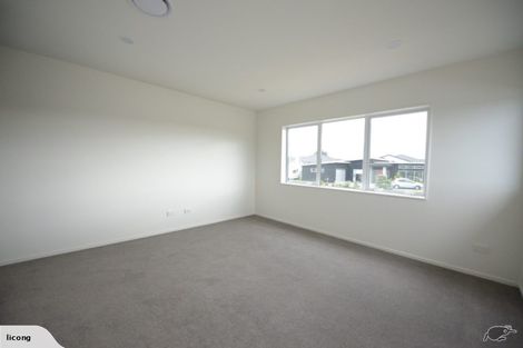 Photo of property in 94 Pohutukawa Parade, Riverhead, 0820