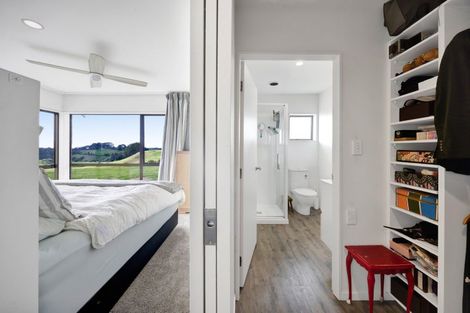 Photo of property in 515 Carrington Road, Hurworth, New Plymouth, 4371