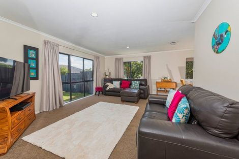 Photo of property in 12 Reybert Place, Massey, Auckland, 0614
