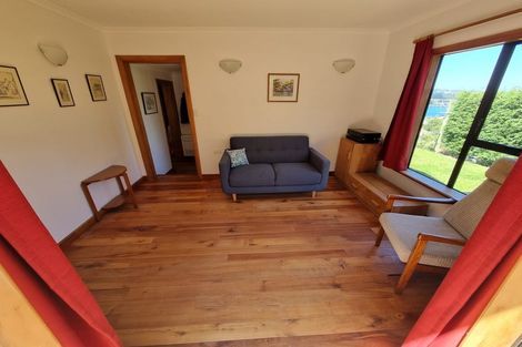 Photo of property in 49 Ellesmere Street, Ravensbourne, Dunedin, 9022