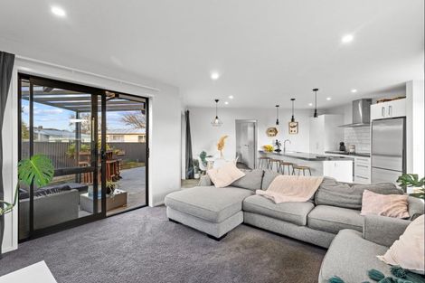 Photo of property in 8a Shetland Place, Westbrook, Palmerston North, 4412