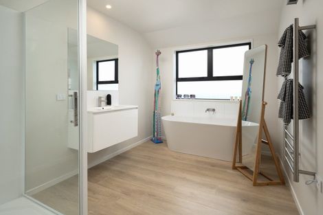 Photo of property in 8 Whitehall Drive, Springlands, Blenheim, 7201