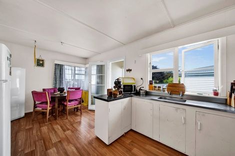 Photo of property in 42a Celia Street, Stratford, 4332