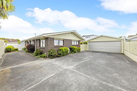 Photo of property in 2/34 Cambridge Terrace, Papatoetoe, Auckland, 2025