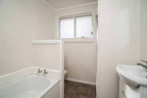 Photo of property in 2/18 James Road, Manurewa, Auckland, 2102