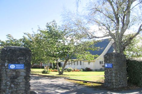Photo of property in Mcauley Apartments, 2/27 Comeskey Grove, Elderslea, Upper Hutt, 5018