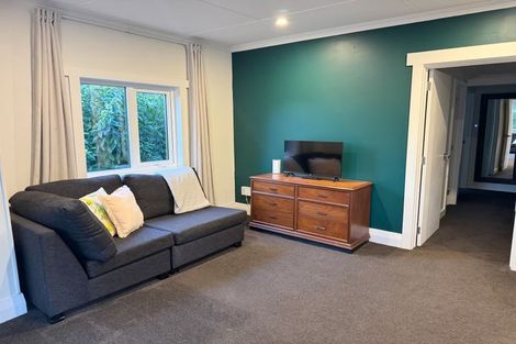 Photo of property in 3 Huia Road, Titirangi, Auckland, 0604