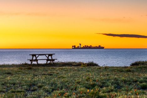 Photo of property in 21 Le Quesne Road, Bay View, Napier, 4104