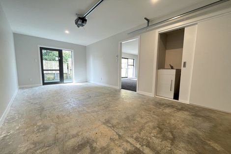 Photo of property in 49a Taylor Terrace, Tawa, Wellington, 5028