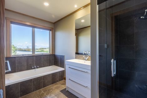 Photo of property in 9 Tui Drive, Waipukurau, 4281