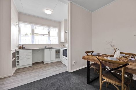 Photo of property in 4 George Street, Hawera, 4610