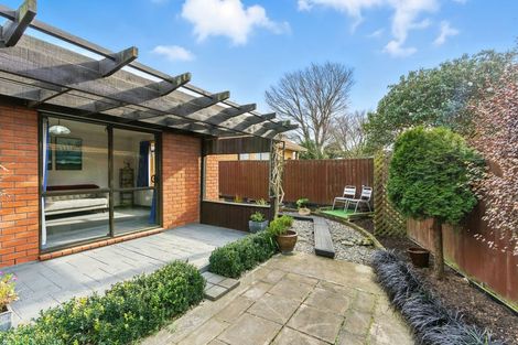 Photo of property in 1/12 Algie Place, Avonhead, Christchurch, 8042