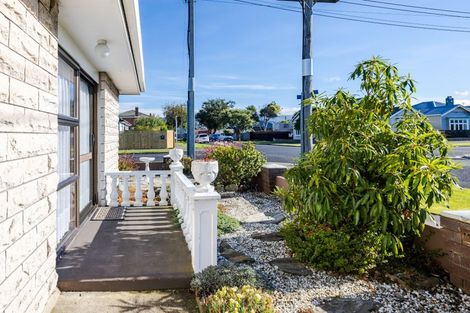 Photo of property in 4 Dalgety Street, Saint Kilda, Dunedin, 9012