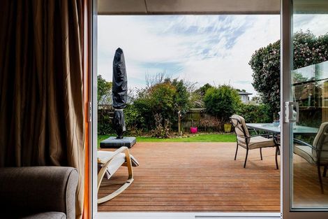 Photo of property in 27 Sheffield Street, Awapuni, Palmerston North, 4412