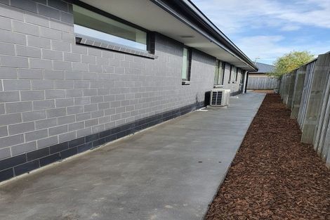 Photo of property in 2 Horomaka Street, Pegasus, 7612