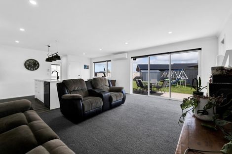Photo of property in 42 County Drive, Hawera, 4610