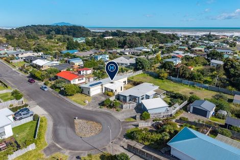 Photo of property in 101 Mountain View Terrace End, Otaki Beach, Otaki, 5512