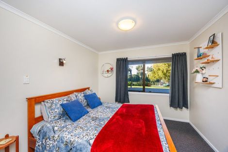 Photo of property in 34 Hazelhurst Line, Kelvin Grove, Palmerston North, 4470