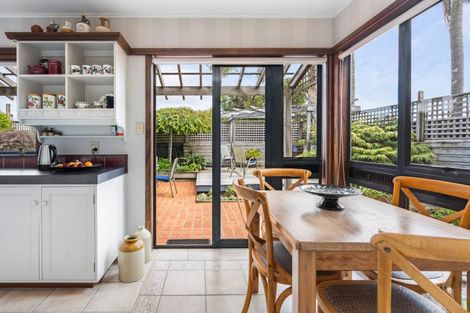 Photo of property in 238 Fairway Drive, Te Kamo, Kamo, 0112
