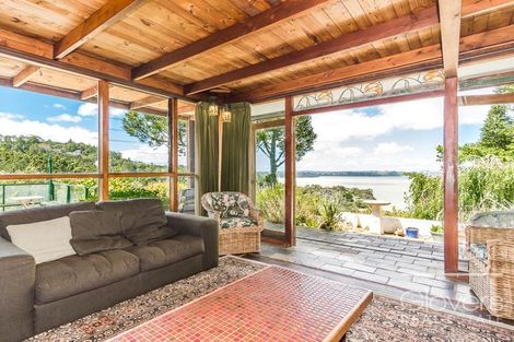 Photo of property in 94 Otitori Bay Road, Titirangi, Auckland, 0604
