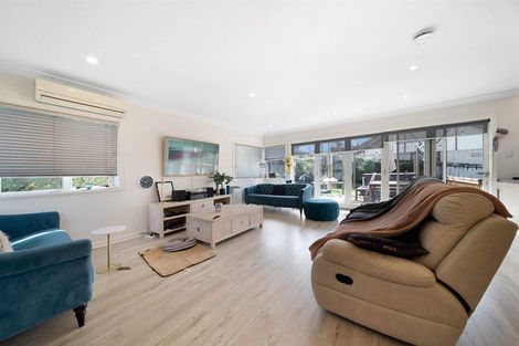 Photo of property in 1/34 Northboro Road, Hauraki, Auckland, 0622