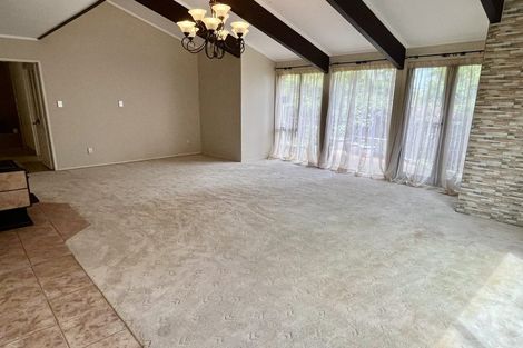 Photo of property in 44 Gracechurch Drive, Flat Bush, Auckland, 2016