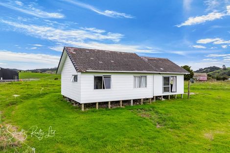 Photo of property in 32a Swamp Road, Mareretu, Maungaturoto, 0571