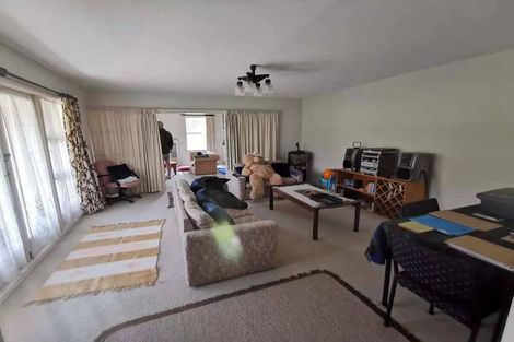 Photo of property in 3 Brookby Crescent, Avonhead, Christchurch, 8042