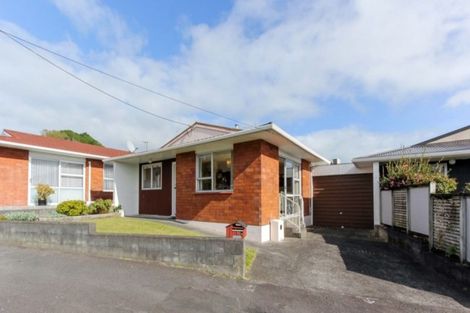 Photo of property in 54a Cutfield Road, New Plymouth, 4310