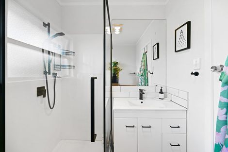 Photo of property in 10 Thomson Avenue, Dinsdale, Hamilton, 3204