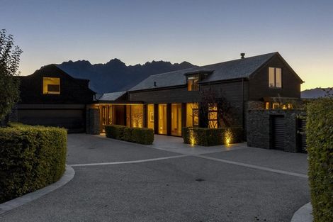 Photo of property in 10 Bluff View Terrace, Drift Bay, Queenstown, 9371