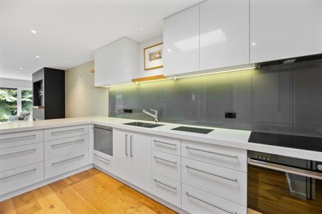 Photo of property in 8 Shelbourne Street, Nelson, 7010