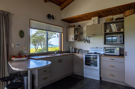 Photo of property in 10 Ngatiwai Place, Whangaruru, Hikurangi, 0184