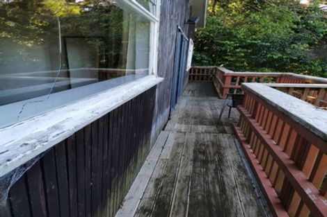 Photo of property in 45 Takahe Road, Titirangi, Auckland, 0604