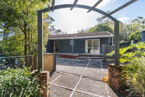 Photo of property in 140 Aokautere Drive, Fitzherbert, Palmerston North, 4410