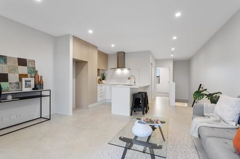 Photo of property in 12 Tara Lane, Manurewa, 2102