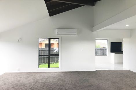 Photo of property in 10b Gifford Road, Papatoetoe, Auckland, 2025