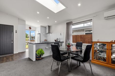 Photo of property in 3 Ponga Place, Papamoa Beach, Papamoa, 3118