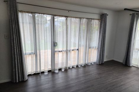 Photo of property in 77 Mackworth Street, Woolston, Christchurch, 8062