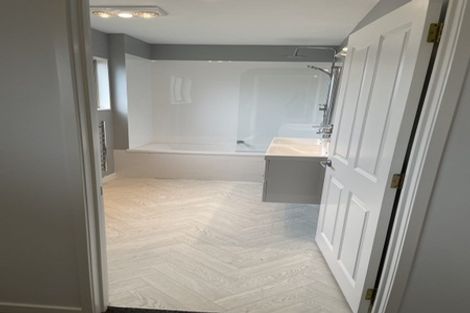 Photo of property in 60 Holmes Road, Manurewa, Auckland, 2102