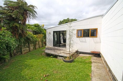 Photo of property in 4 Kenmore Street, Westown, New Plymouth, 4310