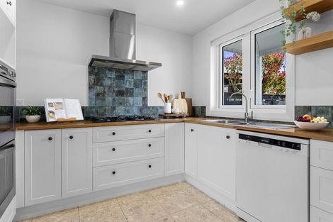 Photo of property in 12 Broadway Avenue, Waikuku Beach, 7473