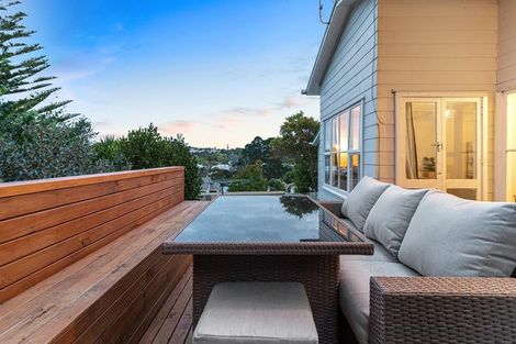 Photo of property in 1/24 Lysander Crescent, Beach Haven, Auckland, 0626