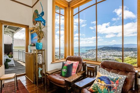 Photo of property in 9 Karepa Street, Brooklyn, Wellington, 6021