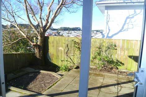 Photo of property in 27f4 Kenwyn Terrace, Newtown, Wellington, 6021