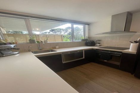 Photo of property in 12 Viridian Lane, Greenhithe, Auckland, 0632