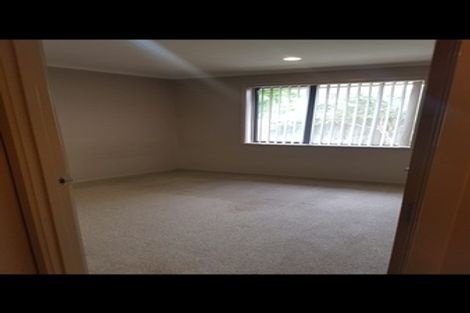 Photo of property in 33 Plumley Crescent, Mangere, Auckland, 2022