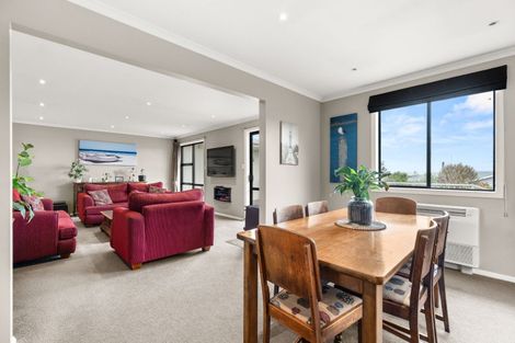 Photo of property in 17 Puriri Crescent, Lansdowne, Masterton, 5810