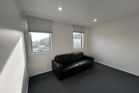 Photo of property in 2/51 Dive Crescent, Tauranga, 3110