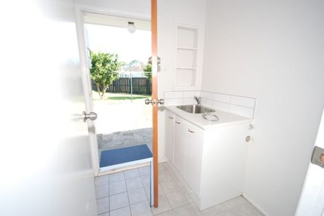 Photo of property in 73 Friesian Drive, Mangere, Auckland, 2022